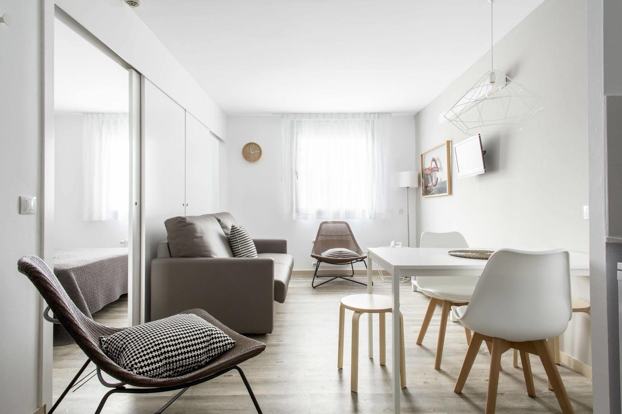 Residencia Universitaria Resa Manuel Agud Querol San Sebastian Luaran gambar
